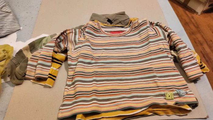 lot 6 t-shirts manches longues 24 mois - photo numéro 4