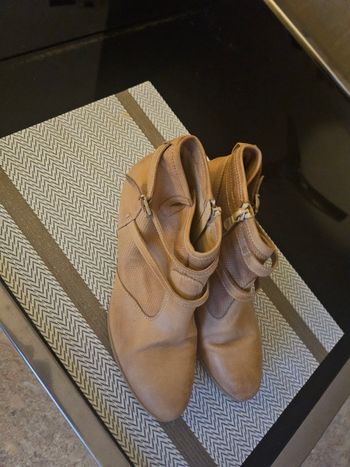 Bottines  femmes marque gemo  pointure 39