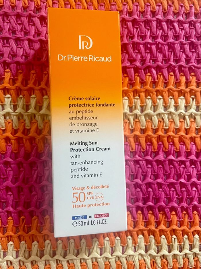Crème solaire protectrice SPF 50 visage et décolleté 50 ml - photo numéro 4