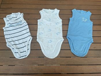 Lot 3 bodies bébé sans manches – bleu, blanc & motifs marins – 12 mois 