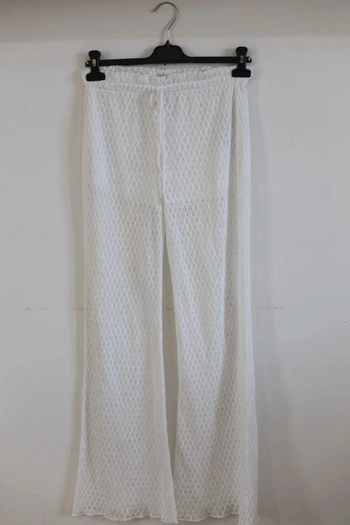 C56 pantalon blanc bershka XS