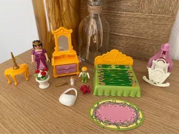 Chambre princesse + bébé Playmobil