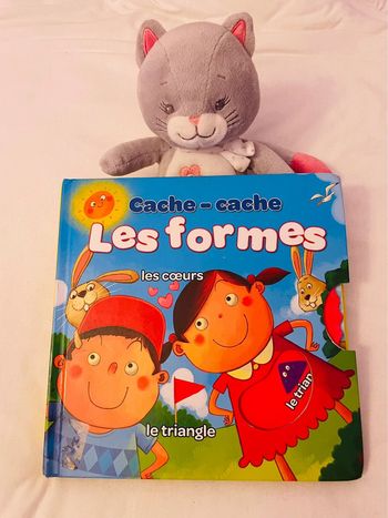 Livre cache cache les formes à toucher animé