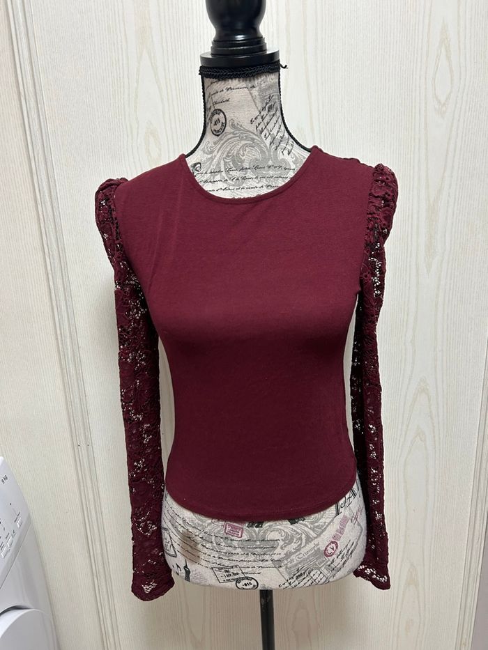 blouse bordeaux manche dentelle