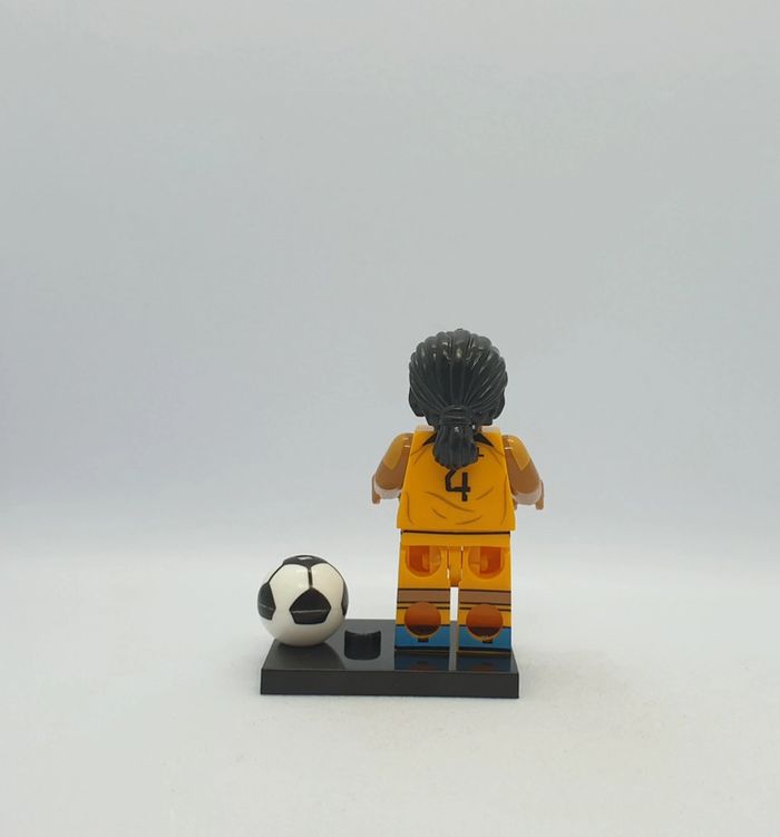 🎽 Figurine Footballeur Coupe du Monde 2022 Équipe des Pays-Bas - Virgil van Djik - (Style Lego) 🎽 - photo numéro 3