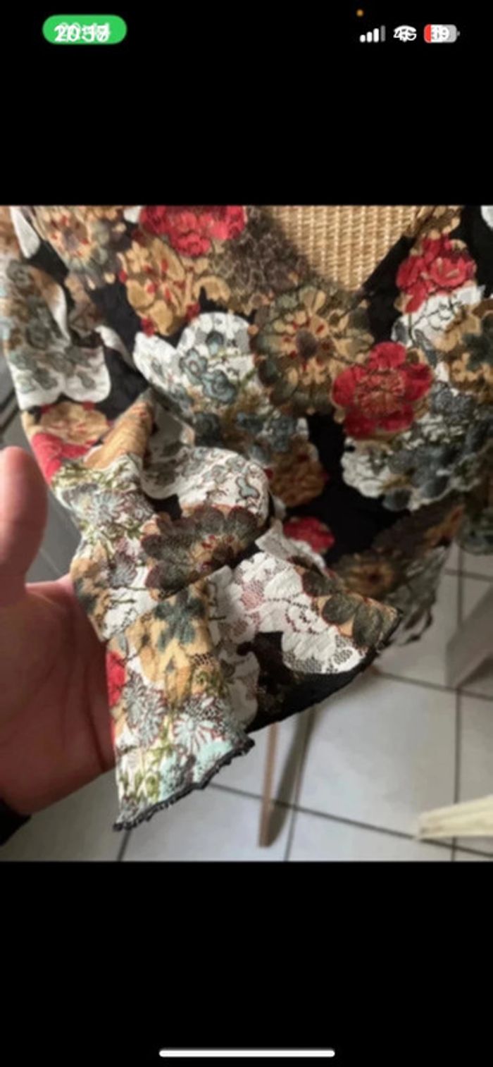 Blouse à dentelle fleuri aquarelle - photo numéro 3