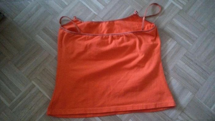 Debardeur  avec brassiere integre T38 - photo numéro 3