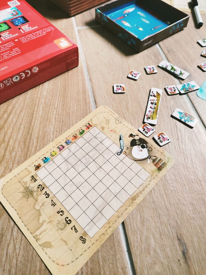 🦜Jeu de stratégie- Pirate battle ship /Bataille navale marque Janod - photo numéro 4