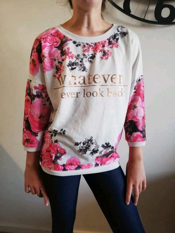 Sweat-shirt léger fleuri taille XS
