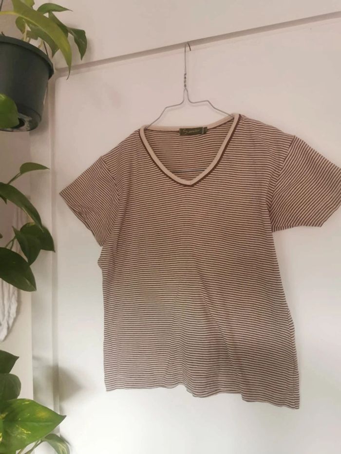 T-shirt rayé beige et marron Scenic