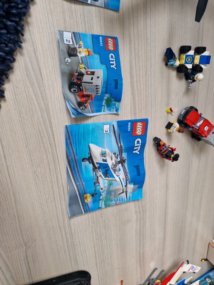 Lego city 60243 l'arrestation en hélicoptère - photo numéro 6