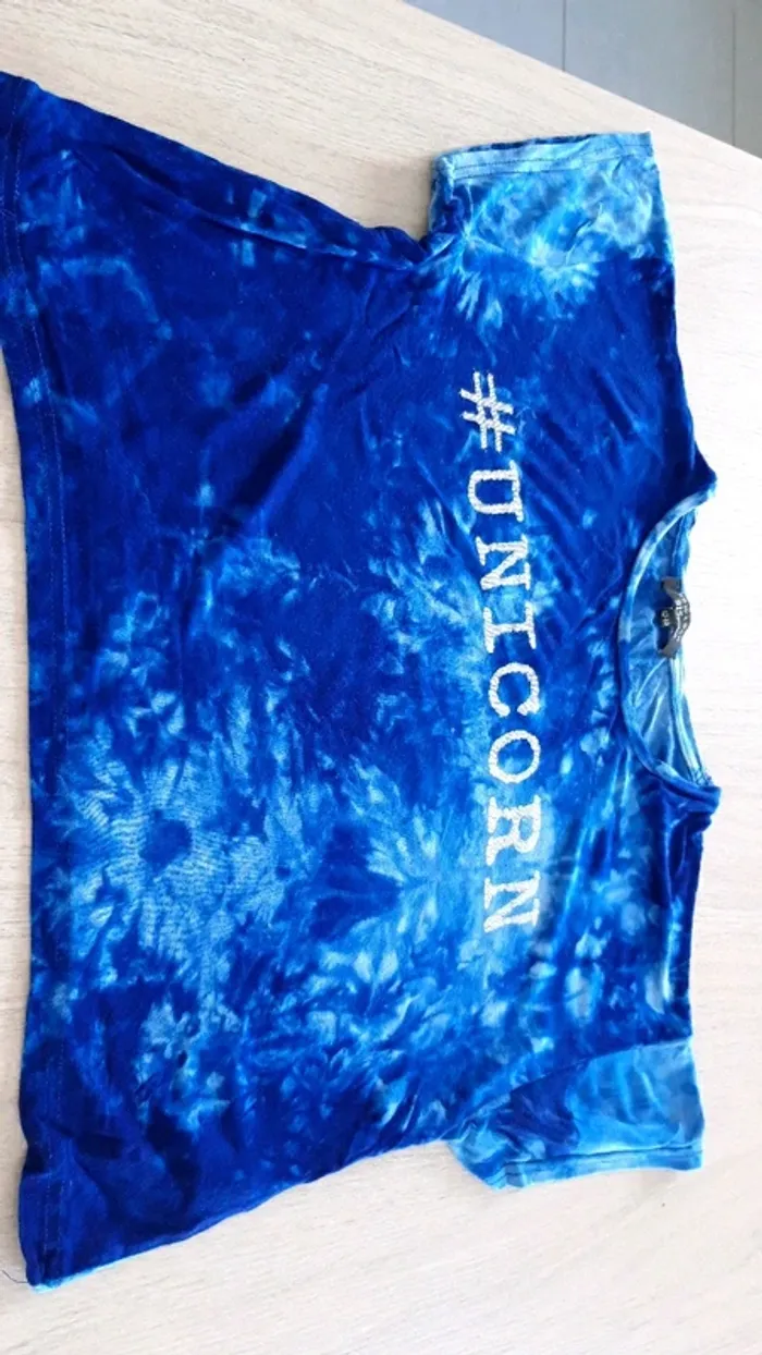 Crop top taille 12-13 ans