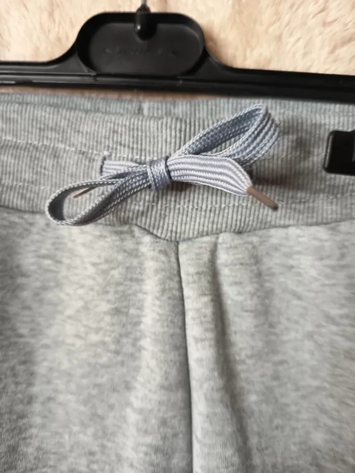 Pantalon sport cargo enfant. Marque Profile (A330) - photo numéro 3