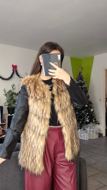 Manteau fausse fourrure + simili