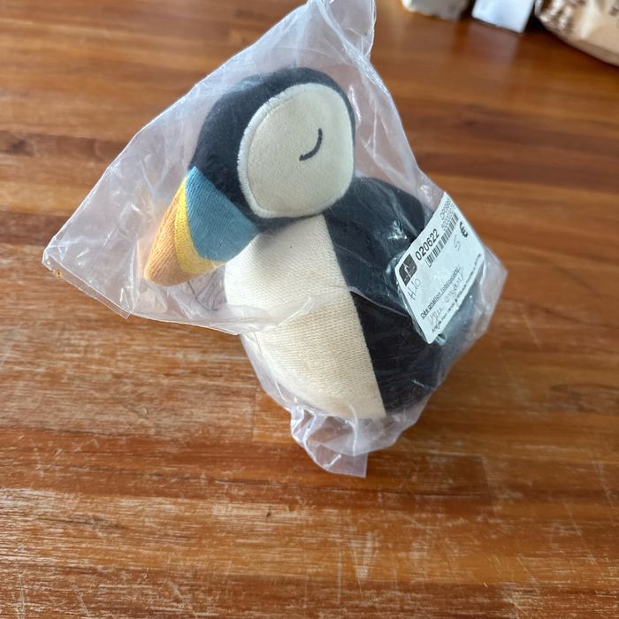 Petite peluche Aucher musicale pingouin
