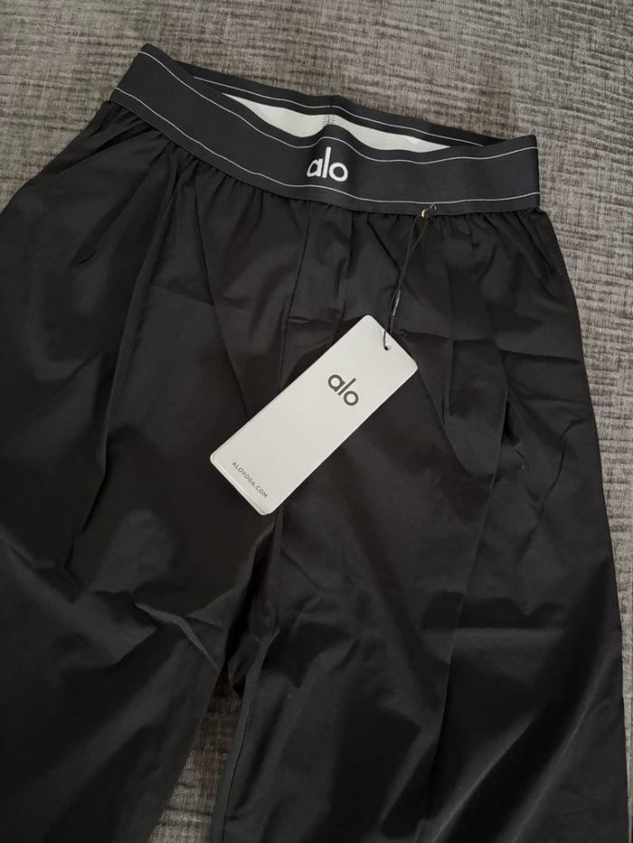 Pantalon alo yoga - photo numéro 3