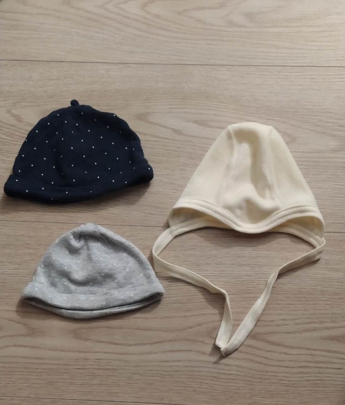 Lot de 3 bonnets