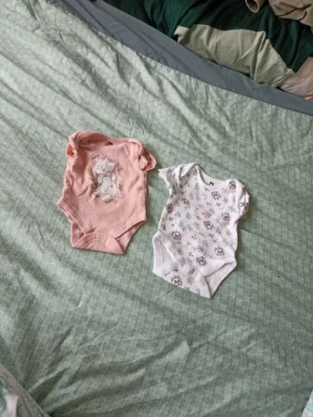 Lot 2 body manche courte Marie 1 mois