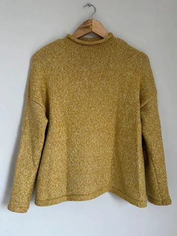 Pull jaune moutarde