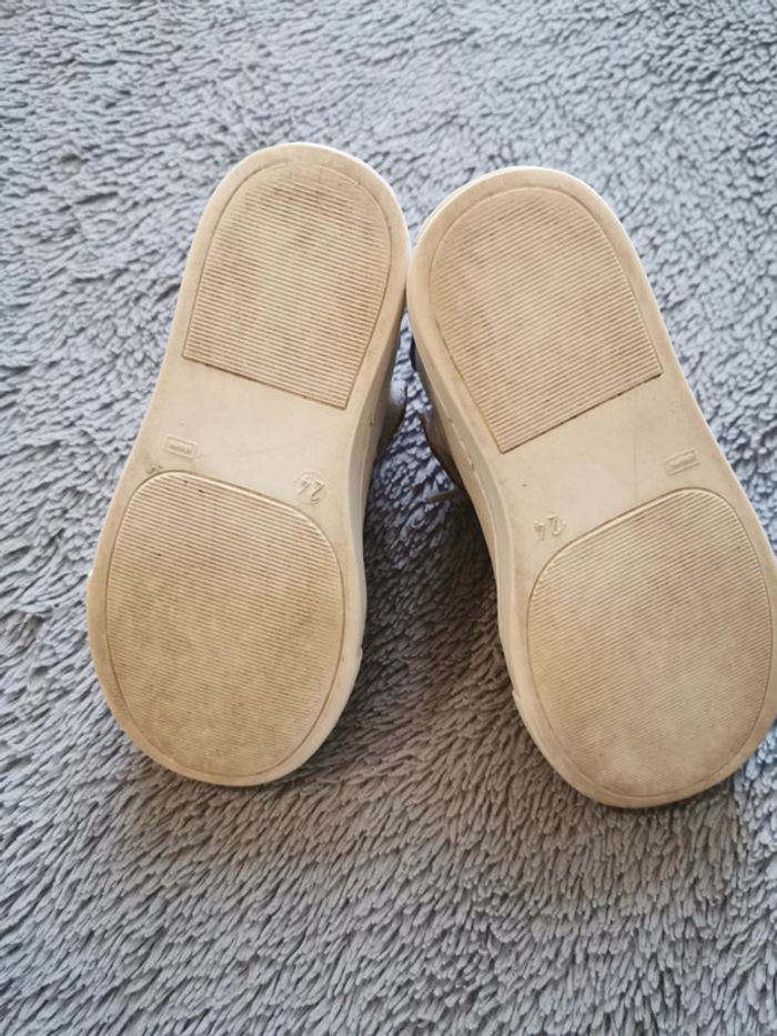 Chaussures Babybotte taille 24 - photo numéro 5