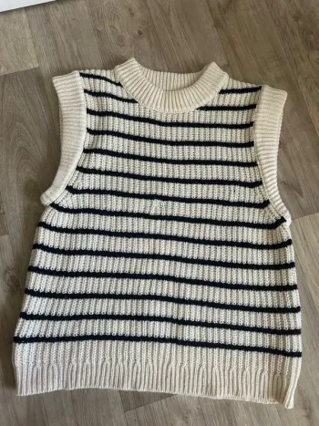 pull Blason marinière Balzac Paris. Taille M. Laine et cachemire