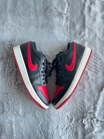 Basket Air Jordan 1 low taille 38,5