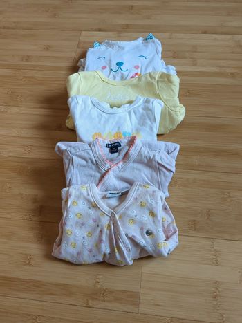Lot 5 pyjamas
