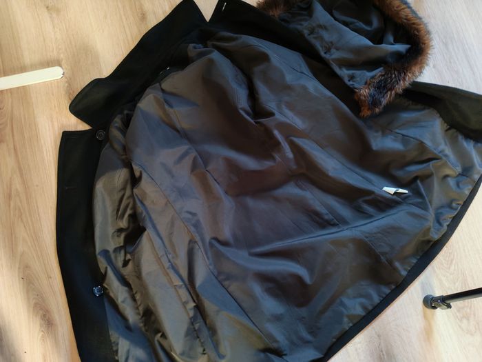 Manteau noir à capuche amovible Monoprix taille 38 made in Ukraine - photo numéro 7