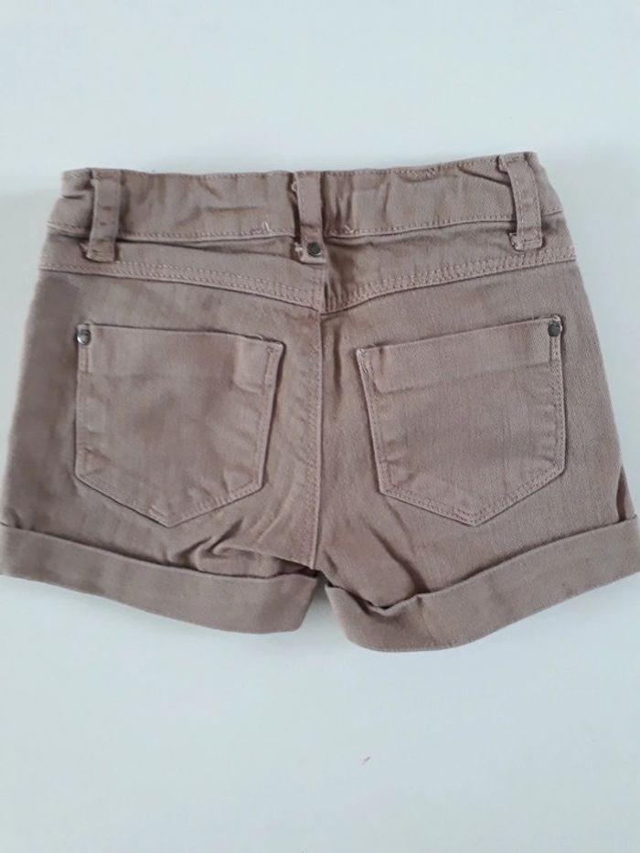 Short 4 ans - photo numéro 3