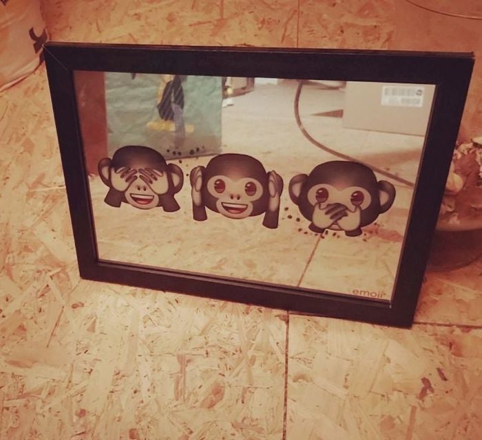 Cadre trois singes