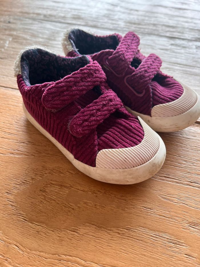 Basket à scratch Vertbaudet taille 22