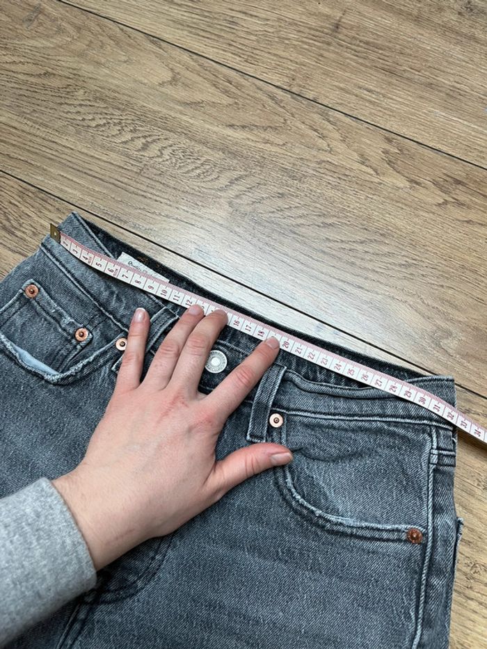 Jeans Lévis gris en parfait état coupe droit 501 W24 L26 - photo numéro 10