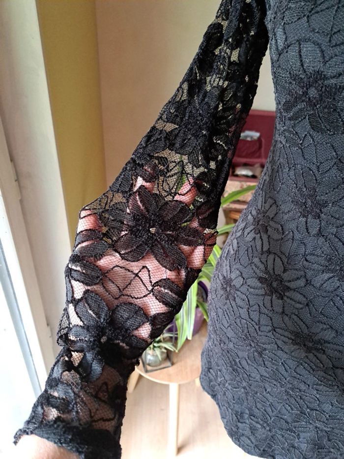 Dentelle résille, robe élégante 🌸 - photo numéro 5