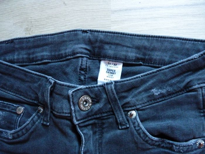 Pantalon Jean Fille 12 ans Gemo slim rock TBE 25 /32 noir - photo numéro 2