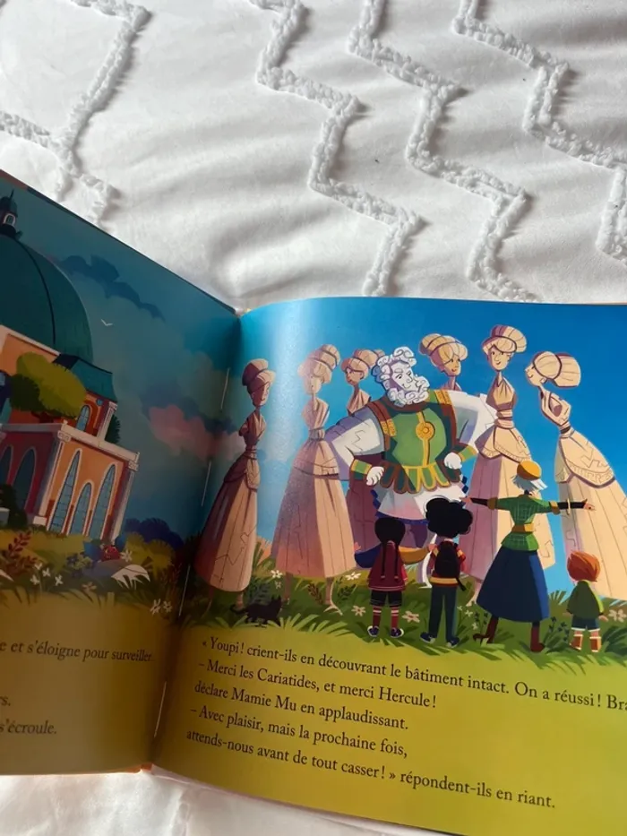 livre hachette jeunesse les cariatides de l’acropole - photo numéro 3