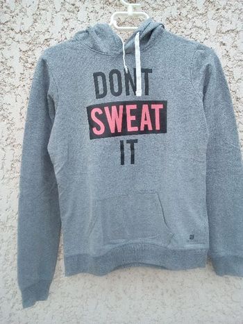 Sweat gris