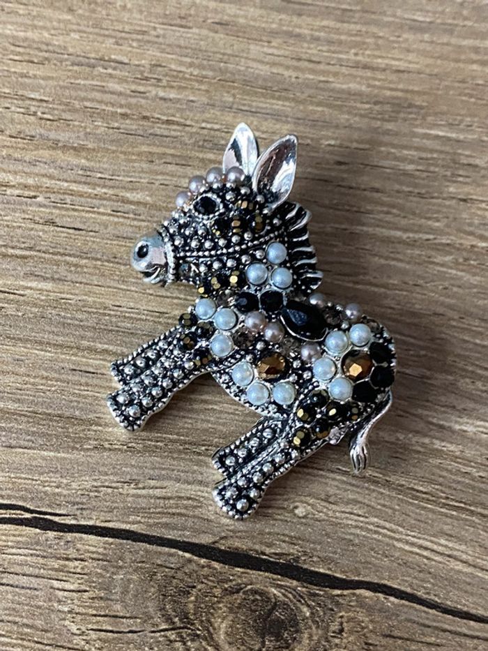 Broche âne perlé - photo numéro 3