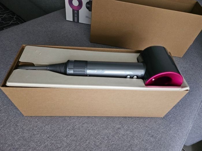 Sèche cheveux dyson supersonic gris/fushia neuf - photo numéro 3