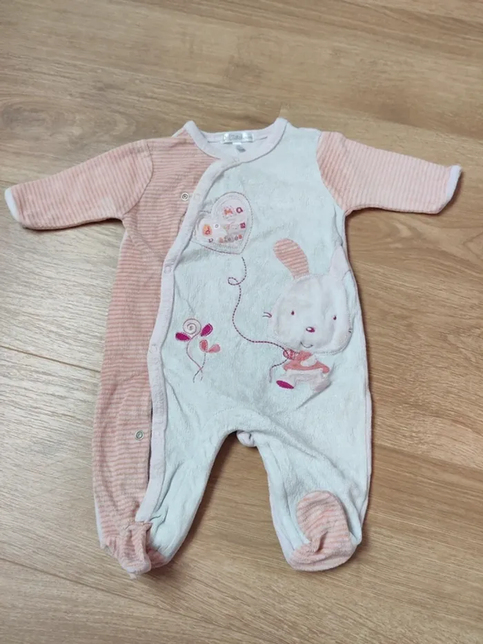 Lot de pyjamas velour 3 mois - photo numéro 4