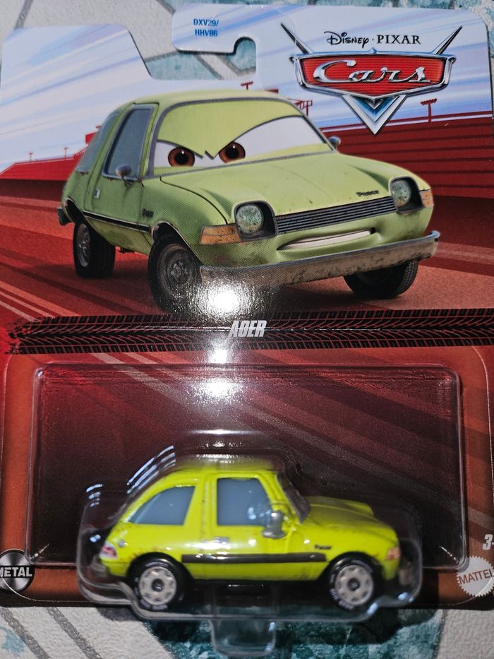 Voiture cars Mattel neuve