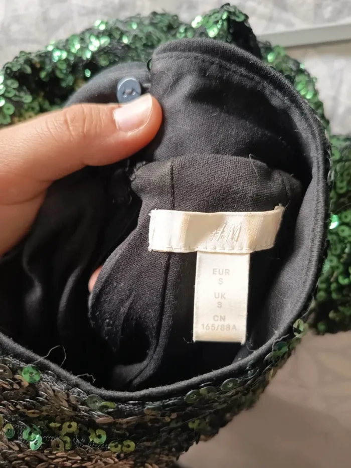 Robe habillé verte en sequins / paillettes neuf H&M- Taille S 36 - photo numéro 9