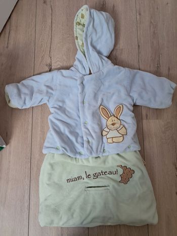 Nid d’ange avec manteau détachable