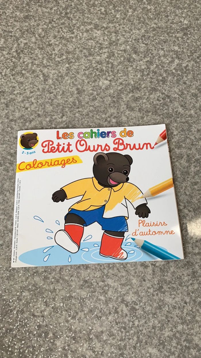 Album coloriage petit ours brun