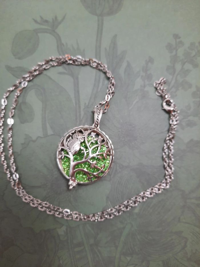 Pendentif collier "chouette" argenté et sa chaine - photo numéro 3