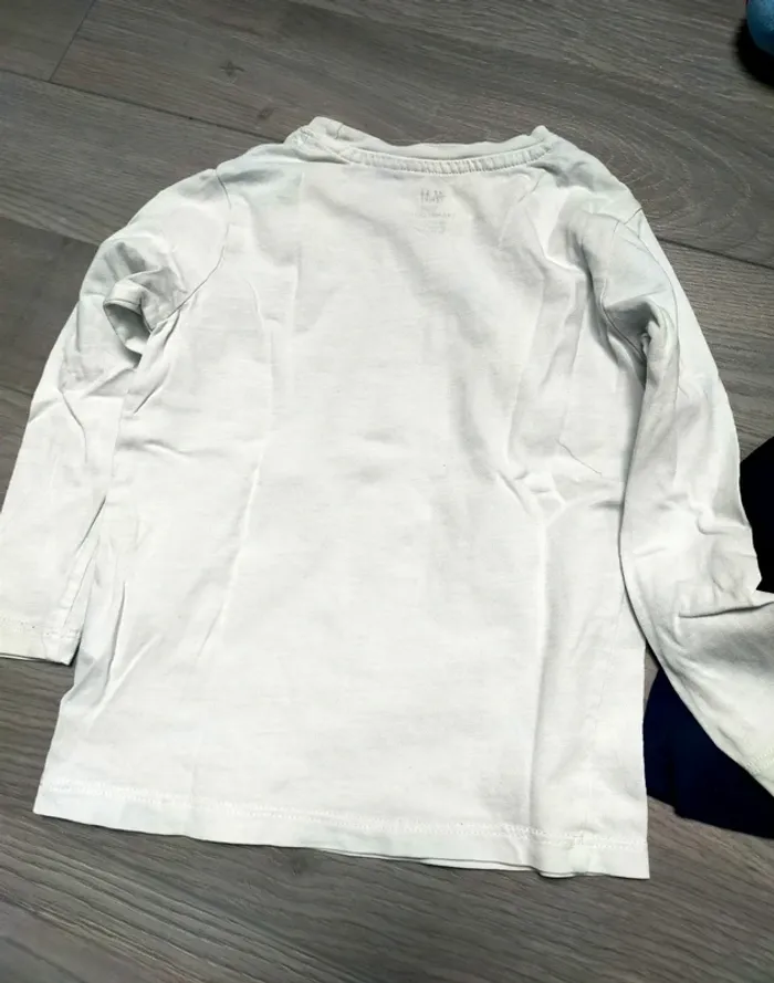 2 maillots manches longues 2-4 ans H&M - photo numéro 5