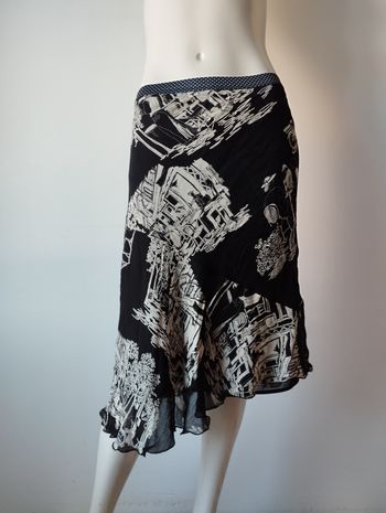 Jupe légère asymétrique Mango taille 40