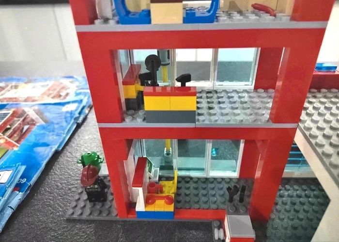 70 € Lego 60004 city avec les 5 notices + la boite - photo numéro 11