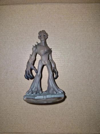 Figurine infinity groot