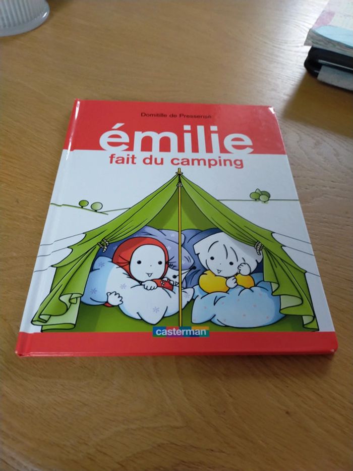 Lot livres Émilie - photo numéro 4