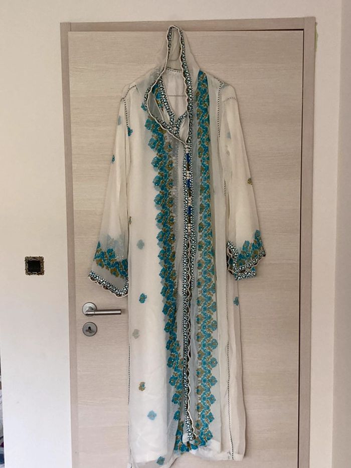 Djellaba / vêtement de cérémonie blanc et bleu 38 / 40